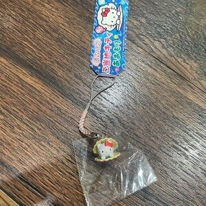 Hello Kitty in Clam Charm Lanyard
